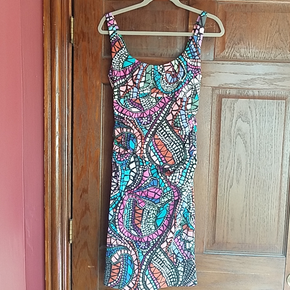 Sleeveless stained glass printed dress